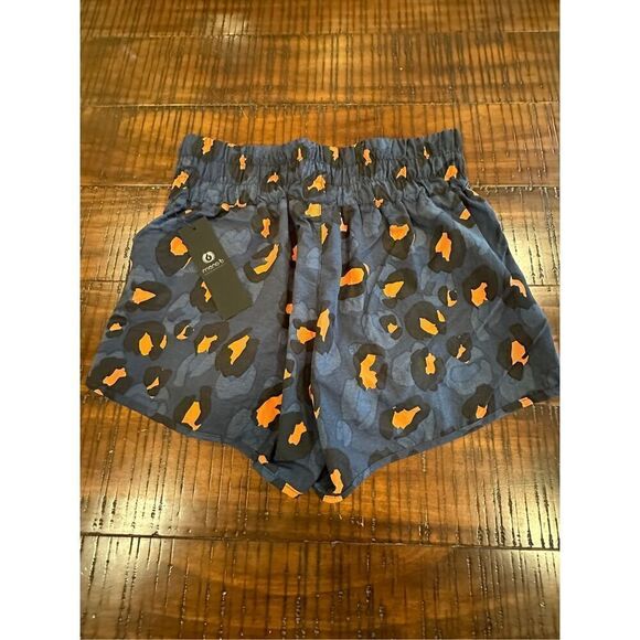 Mono B cheetah animal print active running shorts M new - Picture 2 of 8